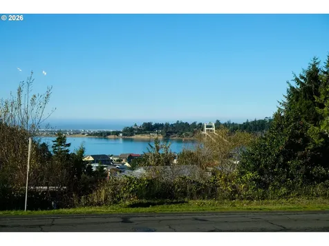 345 S Crestline Drive Waldport OR 97394