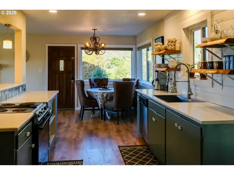 345 S Crestline Drive Waldport OR 97394