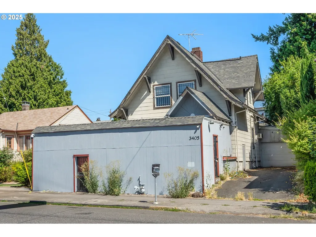 3403 NE Broadway Street Portland OR 97232
