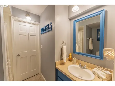 11509 NE Sylvan Terrace Vancouver WA 98686