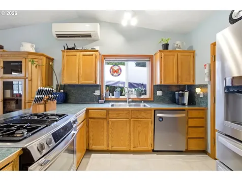 768 NE Main Street Willamina OR 97396