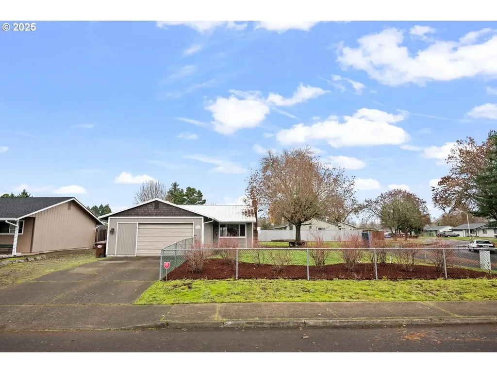 1735 NE 17th Avenue Hillsboro OR 97124