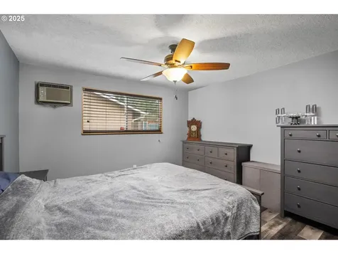 1735 NE 17th Avenue Hillsboro OR 97124