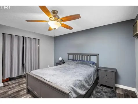 1735 NE 17th Avenue Hillsboro OR 97124