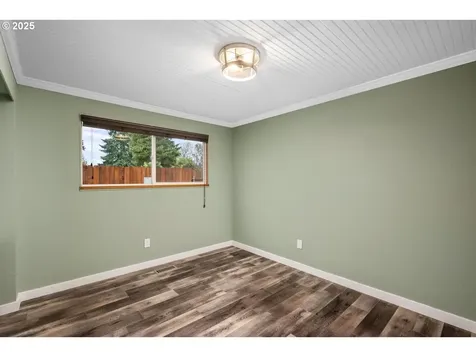 1735 NE 17th Avenue Hillsboro OR 97124