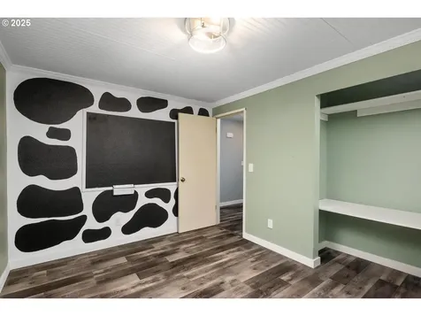 1735 NE 17th Avenue Hillsboro OR 97124