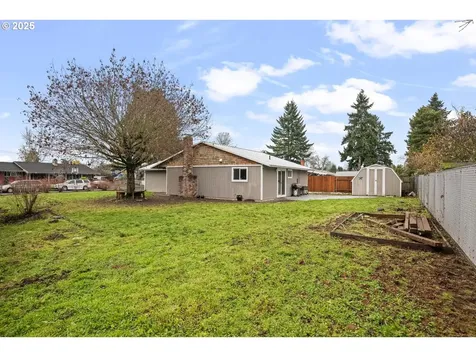 1735 NE 17th Avenue Hillsboro OR 97124