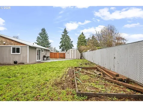 1735 NE 17th Avenue Hillsboro OR 97124