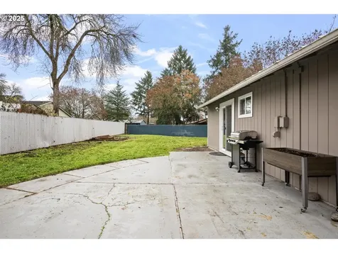 1735 NE 17th Avenue Hillsboro OR 97124