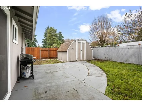 1735 NE 17th Avenue Hillsboro OR 97124