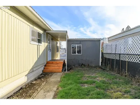 500 N Gilwood Street Carlton OR 97111