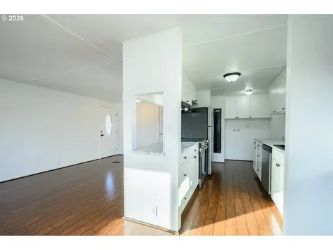 500 N Gilwood Street Carlton OR 97111