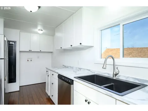 500 N Gilwood Street Carlton OR 97111