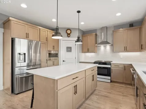 38323 Juniper Street Sandy OR 97055