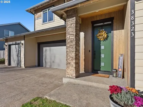 38323 Juniper Street Sandy OR 97055