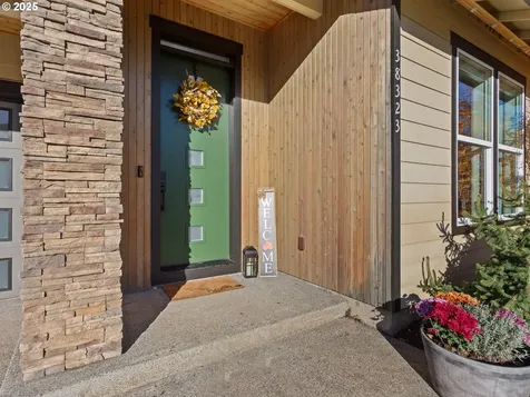 38323 Juniper Street Sandy OR 97055