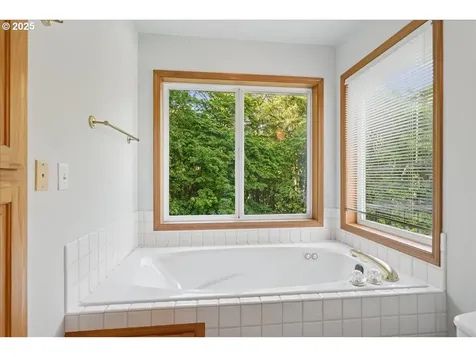 21470 SW Eagle Point Road Mcminnville OR 97128
