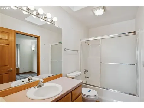 21470 SW Eagle Point Road Mcminnville OR 97128