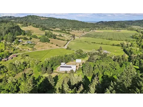 21470 SW Eagle Point Road Mcminnville OR 97128