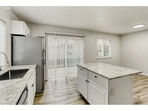 7642 SW 205th Terrace Beaverton OR 97007