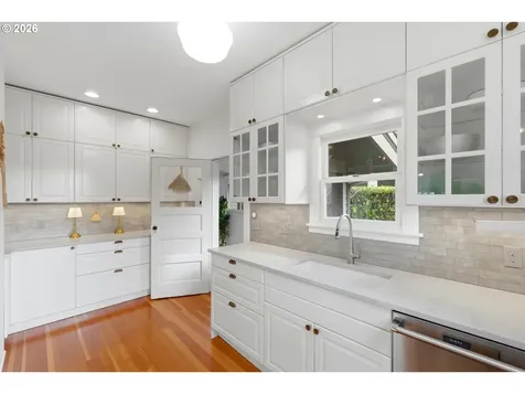 7060 SE 13th Avenue Portland OR 97202