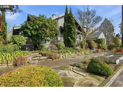 7060 SE 13th Avenue Portland OR 97202