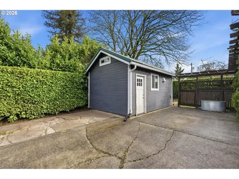 7060 SE 13th Avenue Portland OR 97202