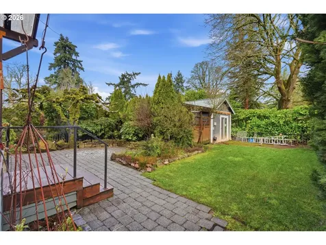 7060 SE 13th Avenue Portland OR 97202