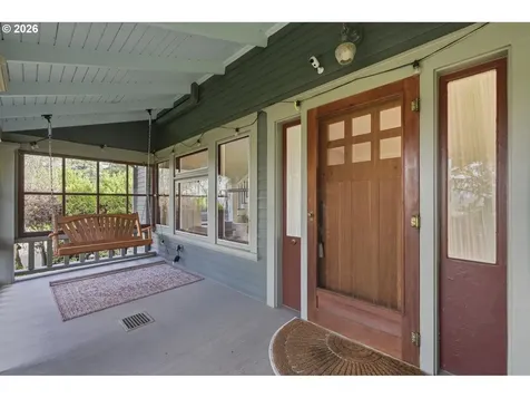 7060 SE 13th Avenue Portland OR 97202