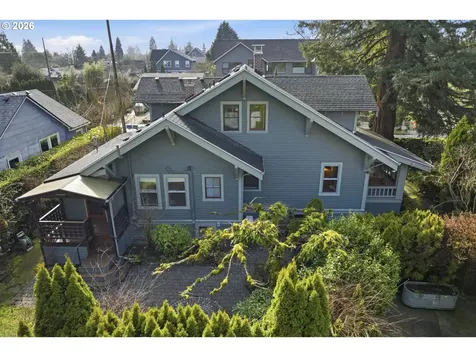 7060 SE 13th Avenue Portland OR 97202