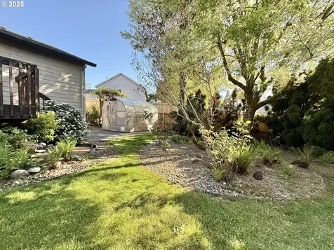506 NW 107th Street Vancouver WA 98685