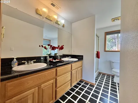 506 NW 107th Street Vancouver WA 98685