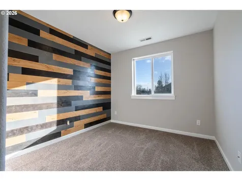 489 Tulip Avenue Woodburn OR 97071