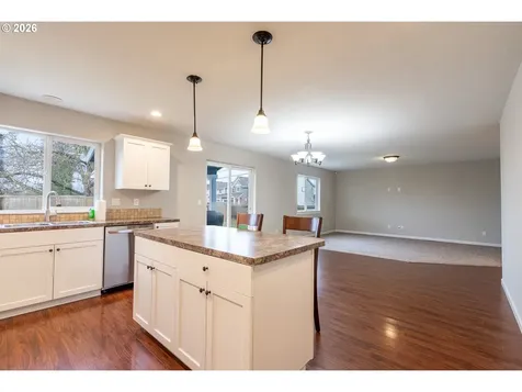 489 Tulip Avenue Woodburn OR 97071