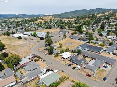 509 NW Elwood Drive Winston OR 97496