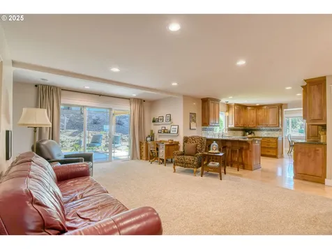 1329 NW Horn Avenue Pendleton OR 97801