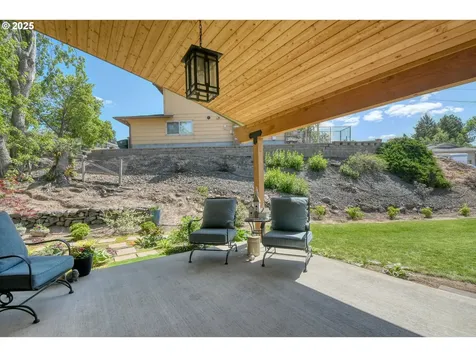 1329 NW Horn Avenue Pendleton OR 97801