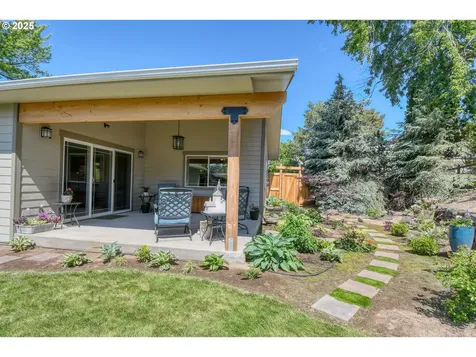 1329 NW Horn Avenue Pendleton OR 97801