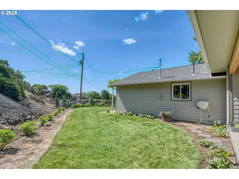 1329 NW Horn Avenue Pendleton OR 97801