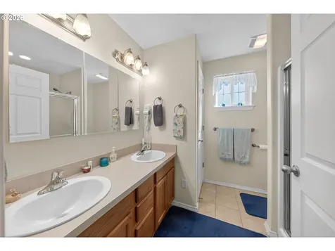 101 Pleasant View Loop Roseburg OR 97471