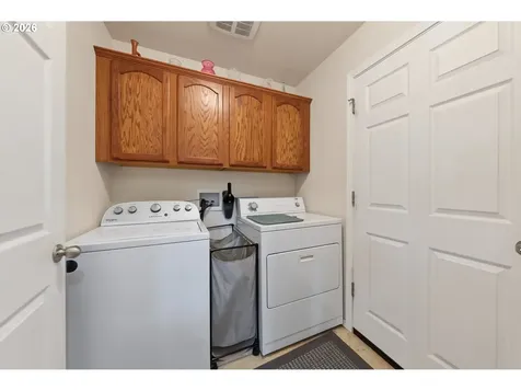 101 Pleasant View Loop Roseburg OR 97471