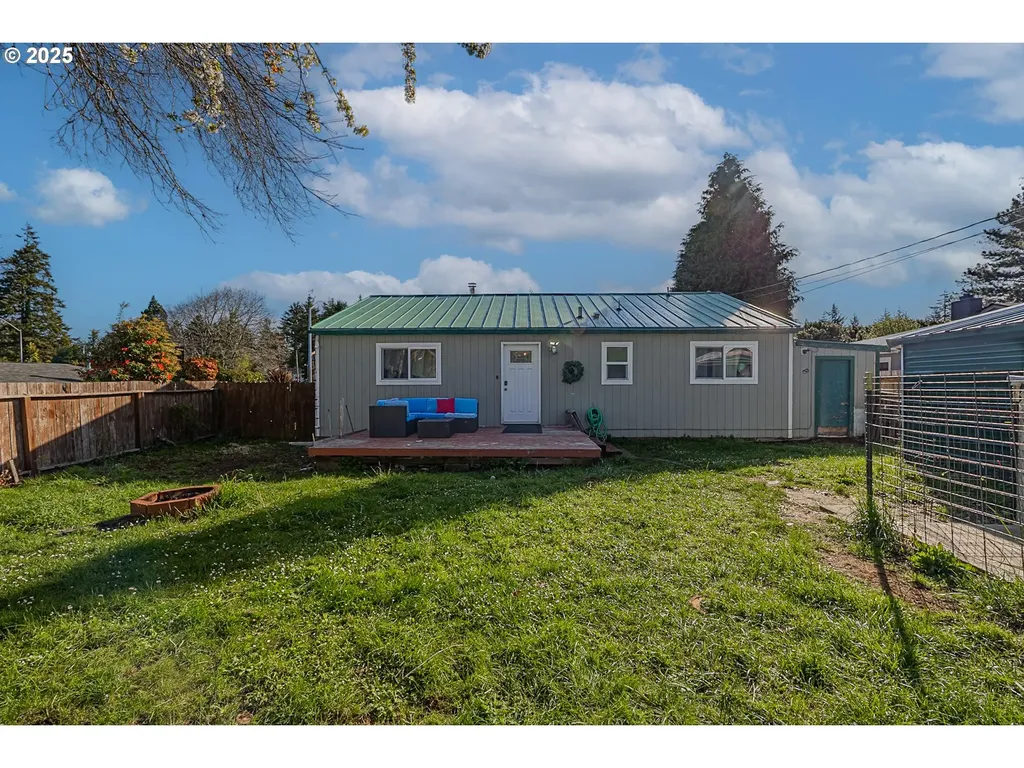 1205 Ocean Terrace Coos Bay OR 97420