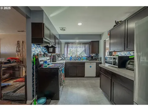 1205 Ocean Terrace Coos Bay OR 97420