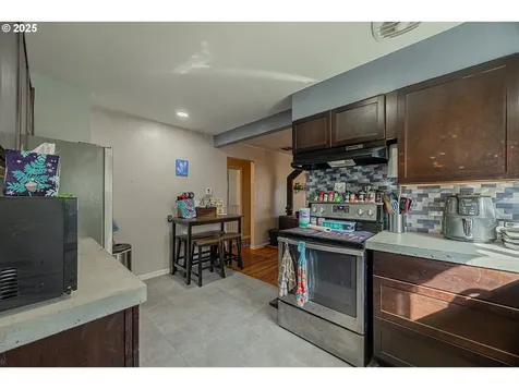 1205 Ocean Terrace Coos Bay OR 97420