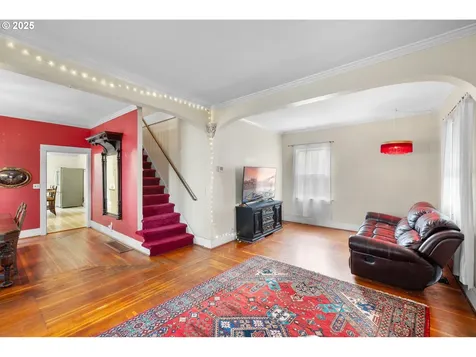 10936 NE Wygant Street Portland OR 97220
