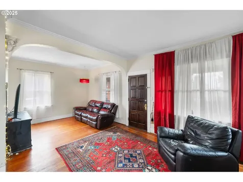 10936 NE Wygant Street Portland OR 97220