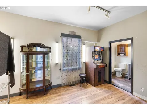 10936 NE Wygant Street Portland OR 97220