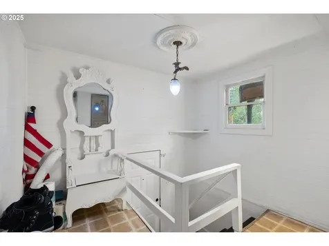 10936 NE Wygant Street Portland OR 97220