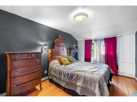 10936 NE Wygant Street Portland OR 97220
