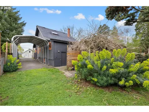 10936 NE Wygant Street Portland OR 97220